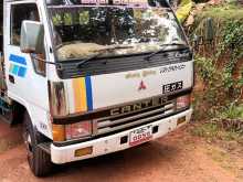 Mitsubishi Canter 1983 Lorry