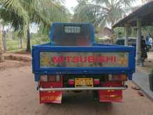 https://riyasewana.com/uploads/mitsubishi-canter-10-251738354383.jpg