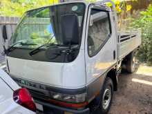 Mitsubishi Canter 10.5 FEET FE516 ACCEL PANAPU 1995 Lorry