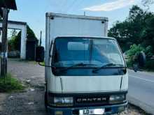 Mitsubishi Canter 10.5 Feet 2001 Lorry