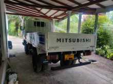 https://riyasewana.com/uploads/mitsubishi-canter-10-5-81426164023.jpg