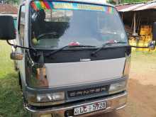 Mitsubishi Canter 2000 Lorry