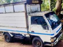 https://riyasewana.com/uploads/mitsubishi-canter-1988-46220712613.jpg