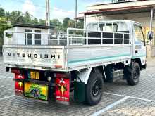 https://riyasewana.com/uploads/mitsubishi-canter-1993-168223012523.jpg