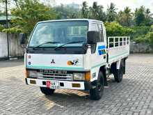 https://riyasewana.com/uploads/mitsubishi-canter-1993-617070012064.jpg