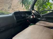 https://riyasewana.com/uploads/mitsubishi-canter-1999-115574112553.jpg
