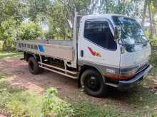 Mitsubishi Canter 2000 Lorry