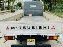 Mitsubishi Canter 2000 Lorry