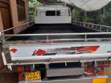 https://riyasewana.com/uploads/mitsubishi-canter-2002-319231212082.jpg