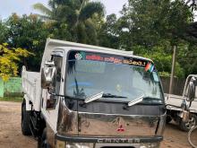 Mitsubishi Canter 2001 Lorry