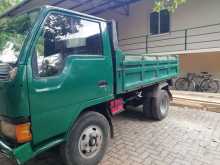 https://riyasewana.com/uploads/mitsubishi-canter-24947524763.jpg