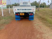 https://riyasewana.com/uploads/mitsubishi-canter-2606434052.jpg