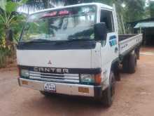 https://riyasewana.com/uploads/mitsubishi-canter-350-1998-2121003712424.jpg