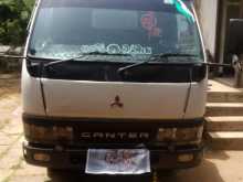 Mitsubishi Canter 2000 Lorry