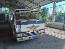 https://riyasewana.com/uploads/mitsubishi-canter-boom-6949164173.jpg