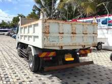 https://riyasewana.com/uploads/mitsubishi-canter-tipper-191119144862.jpg
