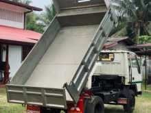 https://riyasewana.com/uploads/mitsubishi-canter-tipper-1989-17230812743.jpg