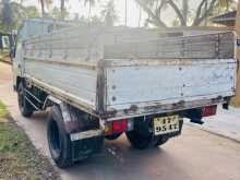 https://riyasewana.com/uploads/mitsubishi-canter-tipper-1992-820173112124.jpg