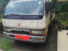 Mitsubishi Cantor Tipper 33 2000 Lorry