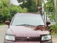 Mitsubishi Chariot 2002 SUV