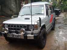 Mitsubishi CLO49 PAJERO TURBO 1988 SUV