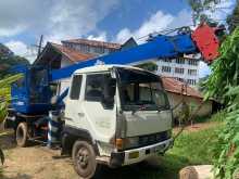 Mitsubishi Mobile Crane 1985 Heavy-Duty