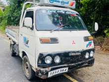 Mitsubishi Delica 1981 Lorry