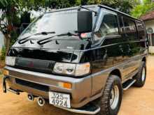 Mitsubishi Delica 1990 Pickup