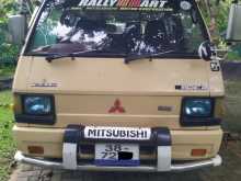 Mitsubishi DELICA 1988 Van