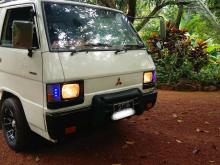 Mitsubishi Delica 1985 Van