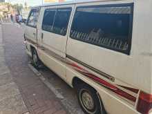 https://riyasewana.com/uploads/mitsubishi-delica-auto-2000-139395013003.jpg