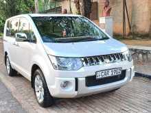 Mitsubishi DELICA D5 2016 SUV
