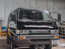 Mitsubishi Delica L300 1986 Van