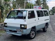 Mitsubishi Delica L300 1982 Van