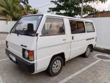 Mitsubishi Delica L300 1982 Van