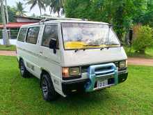 Mitsubishi Delica L300 1983 Van