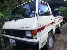 Mitsubishi Delica L300 1983 Lorry