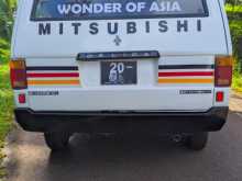 https://riyasewana.com/uploads/mitsubishi-delica-l300-1984-1210513612933.jpg