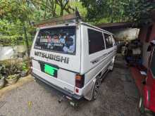 Mitsubishi Delica L300 1985 Van