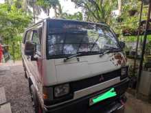 https://riyasewana.com/uploads/mitsubishi-delica-l300-2000-1413041512612.jpg