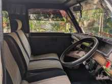 https://riyasewana.com/uploads/mitsubishi-delica-l300-2000-1413041513003.jpg