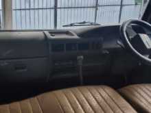 https://riyasewana.com/uploads/mitsubishi-delica-l300-201758544203.jpg