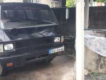 Mitsubishi Delica L300 1989 Van