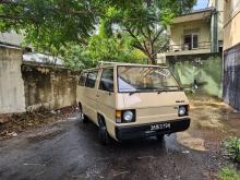 Mitsubishi Delica L300 1983 Van