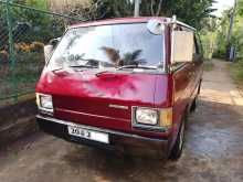 Mitsubishi DELICA L300 1982 Van