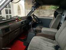 Mitsubishi Delica L300 1991 Van