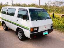 Mitsubishi Delica-L300 1984 Van