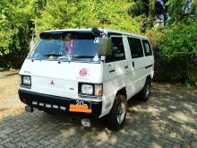 Mitsubishi Delica L300 1981 Van