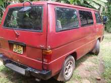 Mitsubishi Delica L300 1981 Van