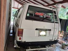 Mitsubishi Delica L300 1980 Van